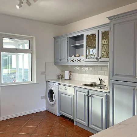 465 - Cashel بيت للعطل Carna